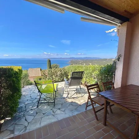 度假居 Yara Vue Mer Piscine 4pax Saint-Raphaël