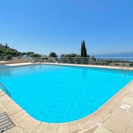 度假居 Yara Vue Mer Piscine 4pax *